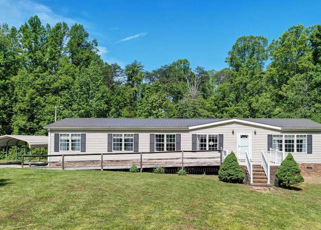 Property at 1112 Wagon Wheel Rd, Reidsville, NC 27320, 3 beds, 2 baths