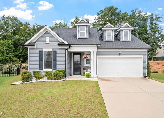 Property at 37 W Lunata Ct, Clayton, NC 27527, 3 beds, 2 baths