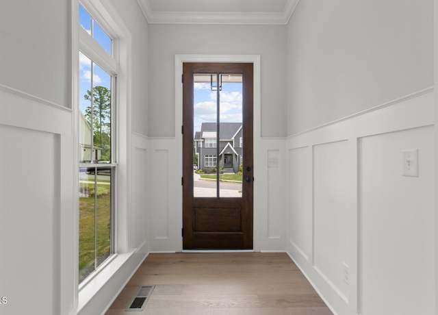 Property at 9305 Field Maple Ct, Raleigh, NC 27613, 5 beds, 4.5 baths