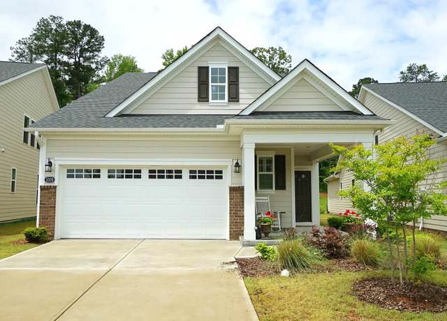 Property at 1009 Morrison Dr, Durham, NC 27703, 4 beds, 3 baths