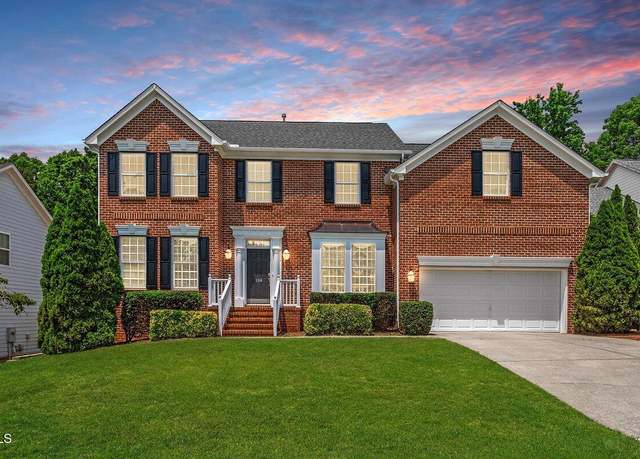 Property at 104 Trinity Grove Dr, Cary, NC 27513, 4 beds, 2.5 baths