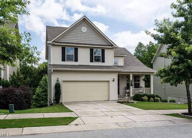 Property at 857 Stable Fern Dr, Fuquay Varina, NC 27526, 4 beds, 2.5 baths
