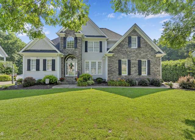 Property at 2628 Forestbluff Dr, Fuquay Varina, NC 27526, 3 beds, 2.5 baths