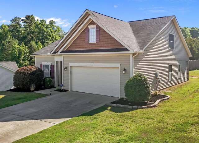 Property at 39 Mcguire Ln, Clayton, NC 27527, 3 beds, 3 baths