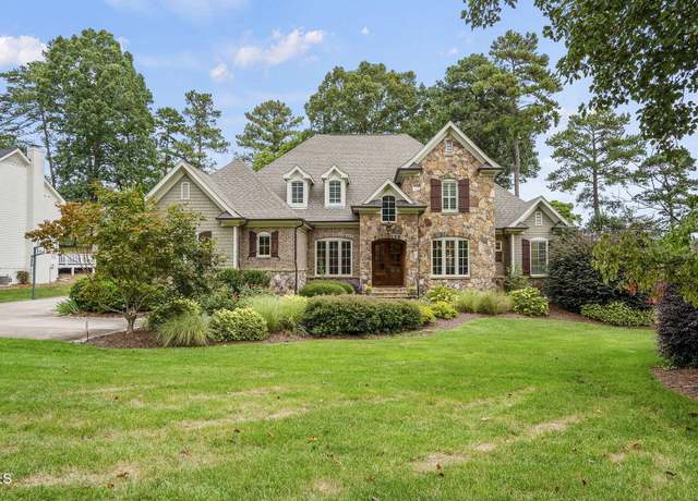 Property at 1605 Hunting Ridge Rd, Raleigh, NC 27615, 4 beds, 4.5 baths