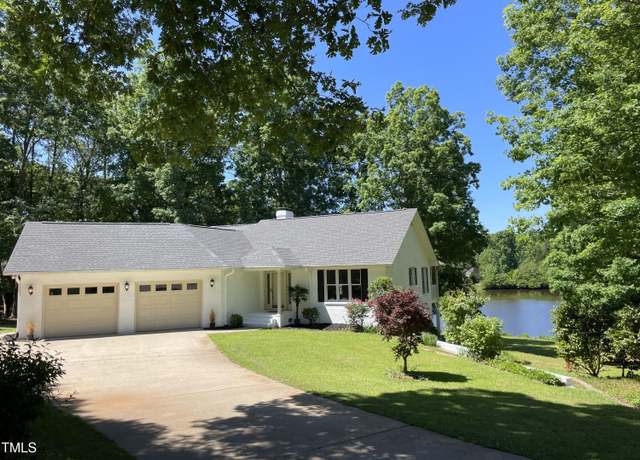 Property at 3309 Westcott Cir, Sanford, NC 27330, 3 beds, 2.5 baths