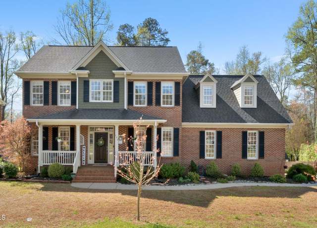 Property at 706 Oldwyck Dr, Fuquay Varina, NC 27526, 4 beds, 2.5 baths
