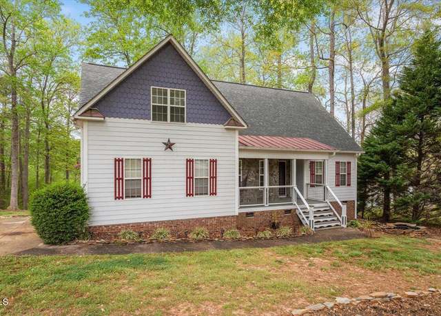 Property at 147 W Alex Dr, Clayton, NC 27520, 3 beds, 2.5 baths