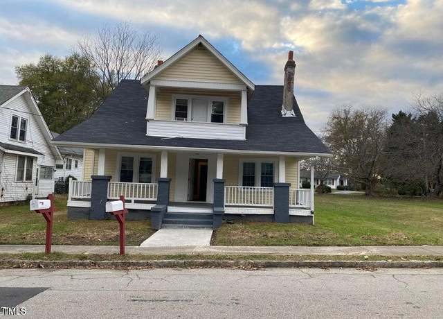 Property at 304 S Washington Ave, Reidsville, NC 27320, 4 beds, 2 baths