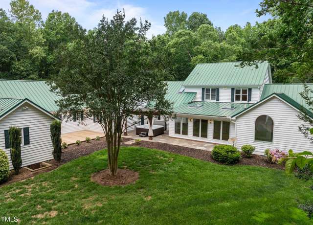 Property at 300 Oak Ridge Dr, Hillsborough, NC 27278, 6 beds, 6.5 baths