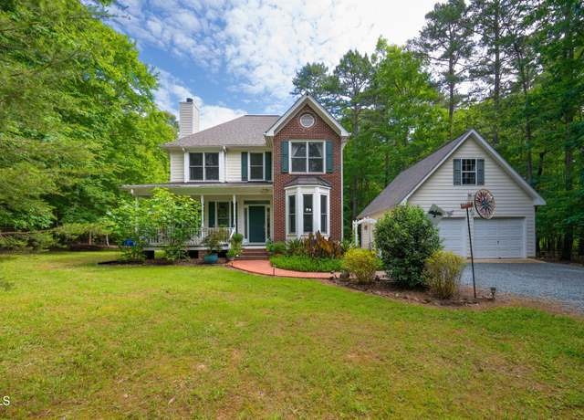 Property at 3137 Falling Cedars Dr, Chapel Hill, NC 27516, 3 beds, 2.5 baths