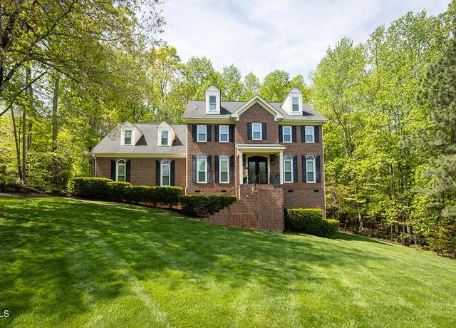 Property at 5025 Martin Farm Rd, Raleigh, NC 27613, 4 beds, 3 baths