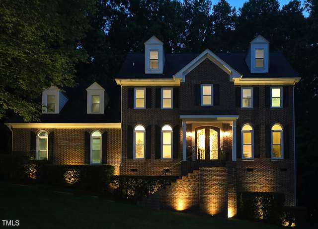 Property at 5025 Martin Farm Rd, Raleigh, NC 27613, 4 beds, 3 baths