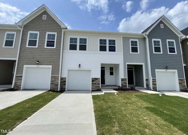 Property at 377 Thompson Overlook Way, Smithfield, NC 27577, 3 beds, 2.5 baths
