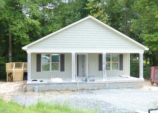 Property at 125 Evans St, Four Oaks, NC 27524, 3 beds, 2 baths