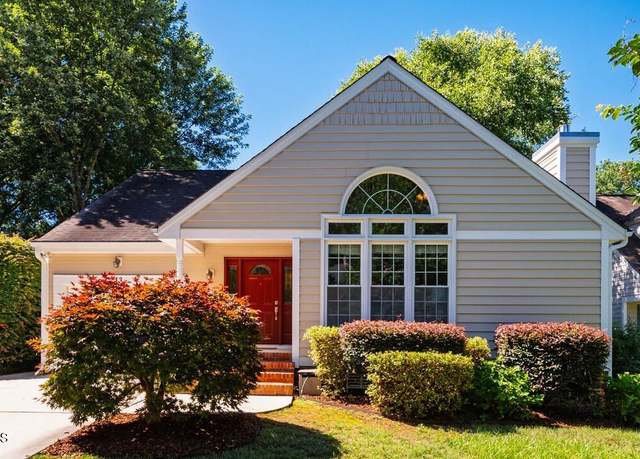 Property at 13 Boxwood Dr, Durham, NC 27713, 4 beds, 3 baths