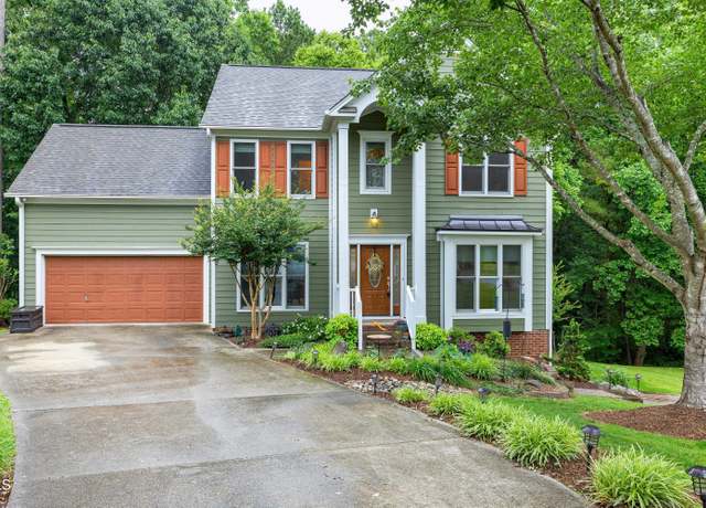 Property at 112 Hidden Bluff Ln, Cary, NC 27513, 3 beds, 2.5 baths