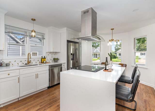 Property at 828 Cotton Pl, Raleigh, NC 27601, 3 beds, 1 bath