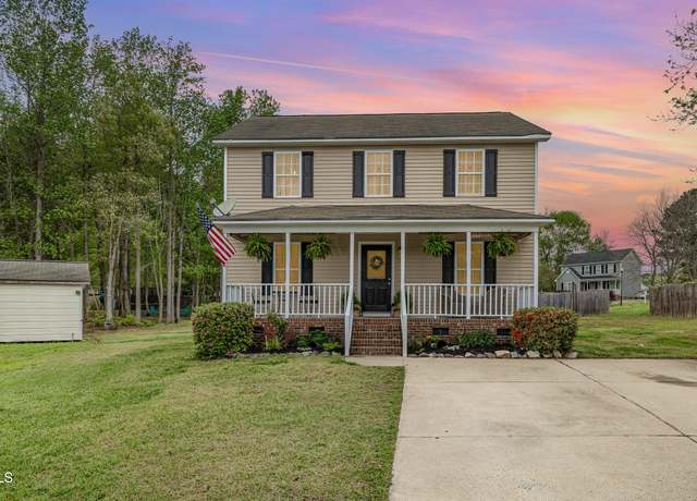 Property at 34 Stuart Dr, Benson, NC 27504, 3 beds, 2.5 baths