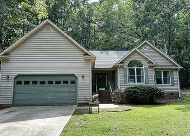 Property at 3276 Edinburgh Dr, Sanford, NC 27332, 3 beds, 2 baths