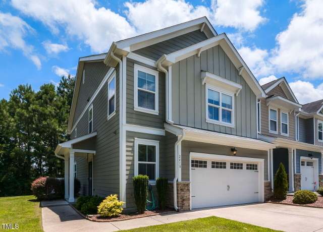 Property at 2418 Pecan Ridge Way, Apex, NC 27502, 3 beds, 2.5 baths
