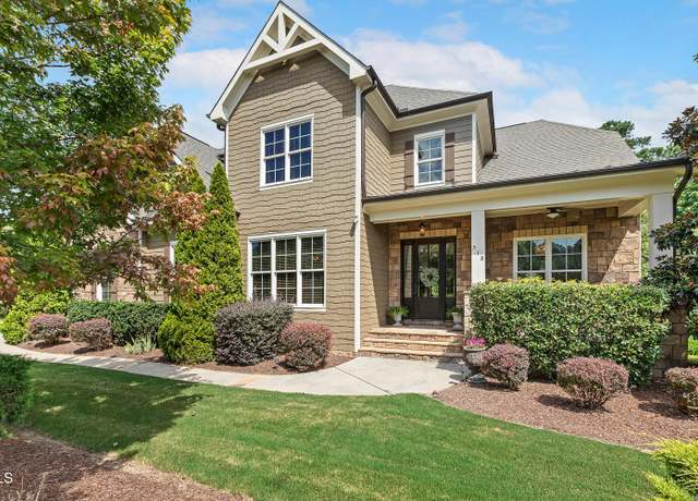 Property at 518 Foxdale Ridge Dr, Cary, NC 27519, 6 beds, 4.5 baths