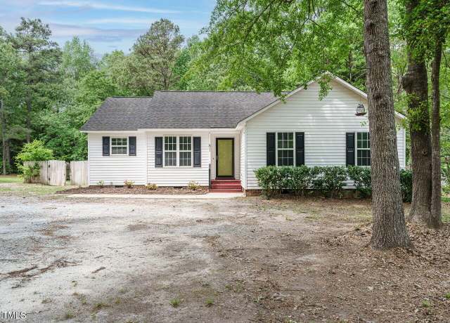 Property at 81 Sallie Dr, Smithfield, NC 27577, 3 beds, 2 baths