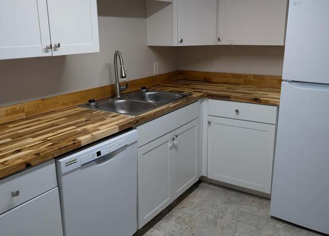 Property at 500 Umstead Dr Unit 105d, Chapel Hill, NC 27516, 2 beds, 1.5 baths
