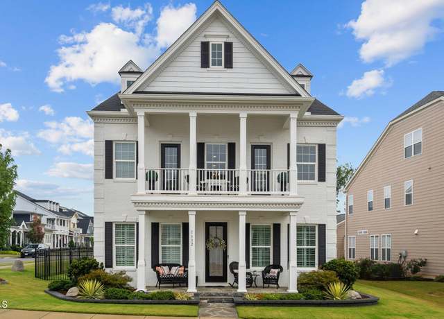 Property at 1332 Gloriosa St, Apex, NC 27523, 6 beds, 5.5 baths