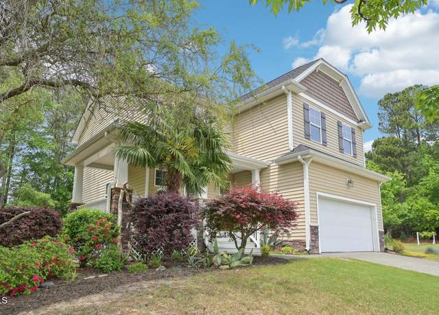 Property at 100 Winterberry Ln, Holly Springs, NC 27540, 3 beds, 2.5 baths
