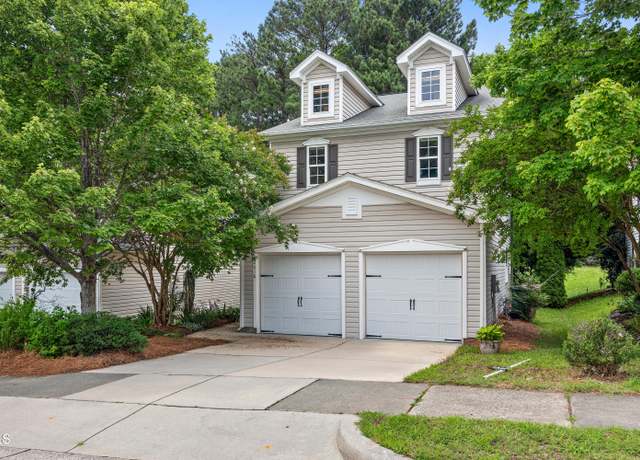 Property at 2018 Remington Oaks Cir, Cary, NC 27519, 3 beds, 2.5 baths