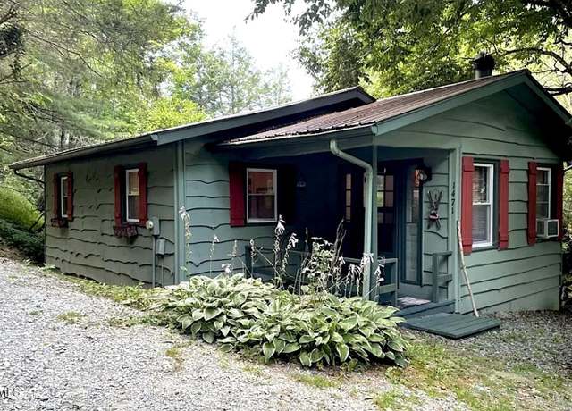 Property at 1471 Bamboo Rd, Boone, NC 28607, 2 beds, 1 bath