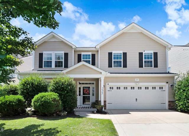 Property at 225 Marsh Creek Dr, Garner, NC 27529, 4 beds, 2.5 baths