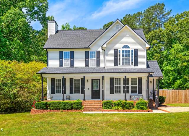 Property at 105 Kirkland Ct, Archer Lodge, NC 27527, 3 beds, 2.5 baths