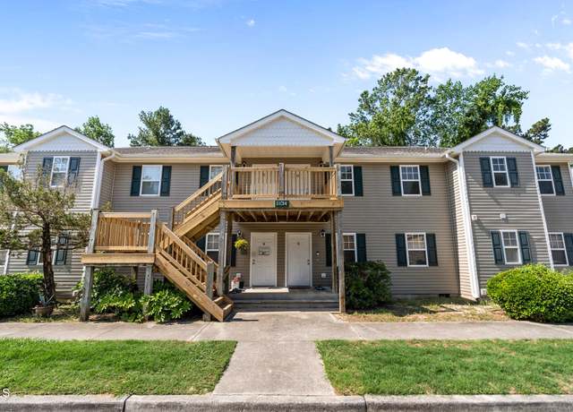 Property at 5134 Greenville Loop Rd Apt D, Wilmington, NC 28409, 3 beds, 2 baths