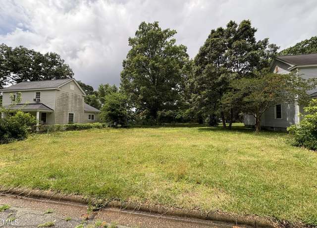 Property at 913 Vance St, Roanoke Rapids, NC 27870