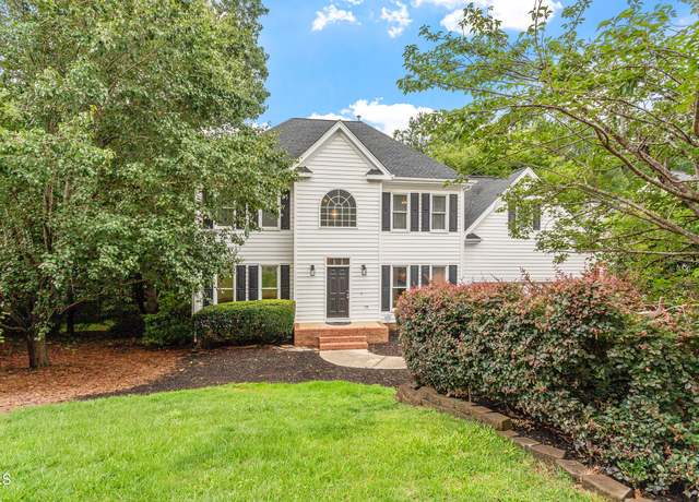 Property at 725 Littleleaf Ct, Holly Springs, NC 27540, 3 beds, 2.5 baths