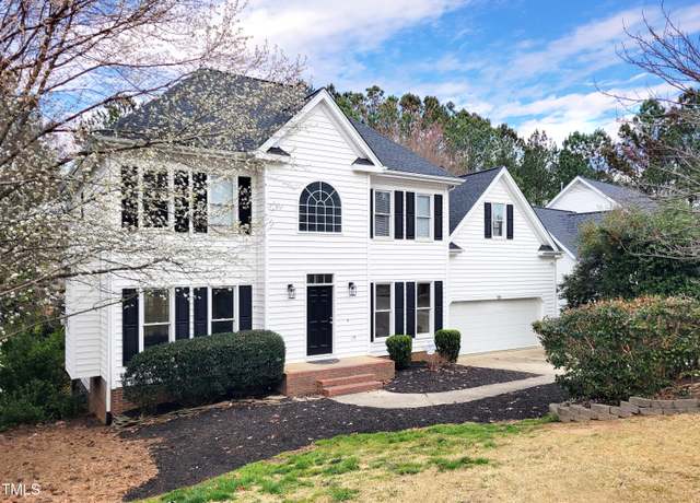 Property at 725 Littleleaf Ct, Holly Springs, NC 27540, 3 beds, 2.5 baths