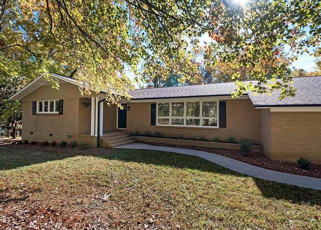 Property at 4919 Edinborough Rd, Greensboro, NC 27406, 3 beds, 3.5 baths