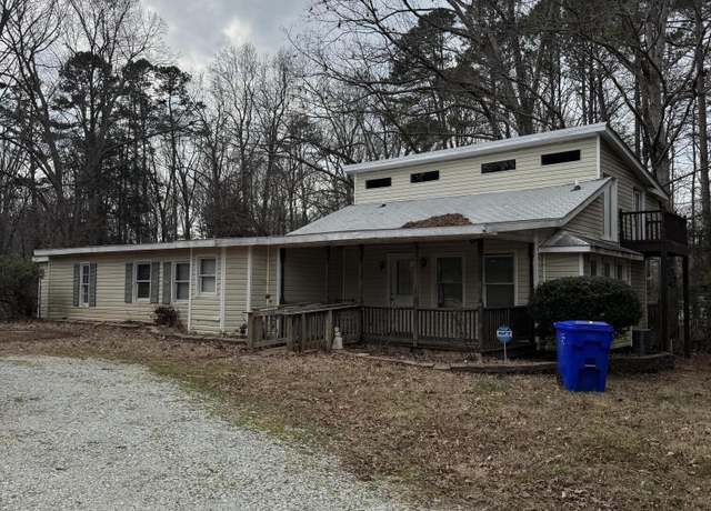 Property at 731 Latimer St, Hillsborough, NC 27278, 3 beds, 2 baths