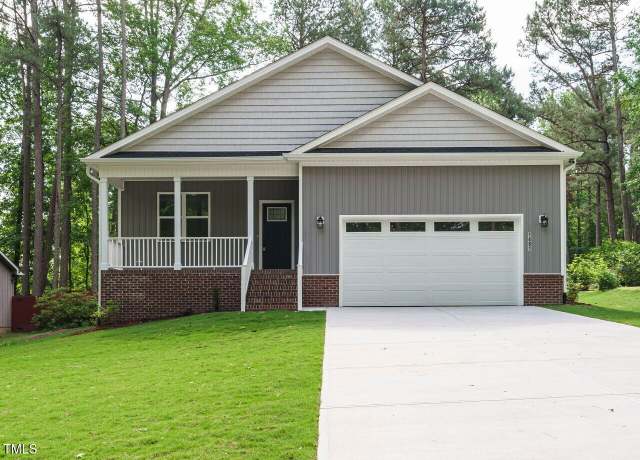 Property at 1481 Carolina Dr, Sanford, NC 27332, 3 beds, 2 baths
