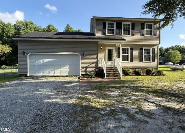Property at 152 Christopher Ave, Princeton, NC 27569, 3 beds, 2 baths