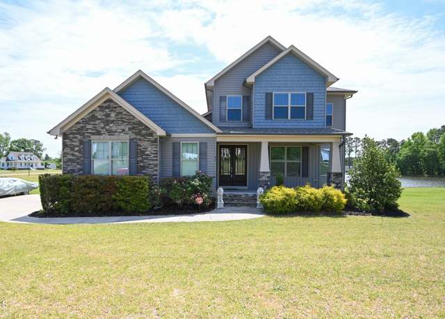 Property at 37 Gardenia Ct, Benson, NC 27504, 4 beds, 2.5 baths