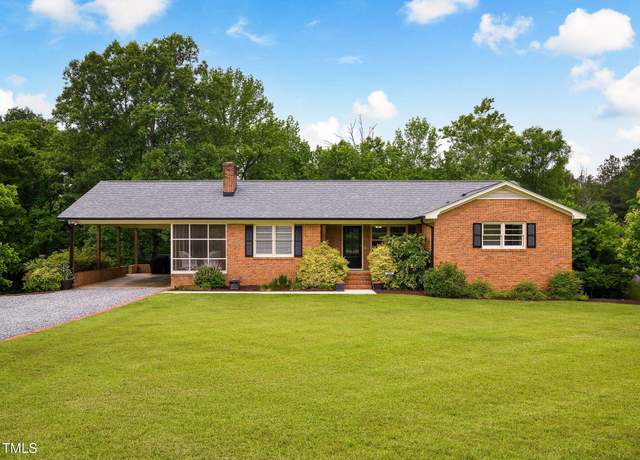 Property at 3906 Union Ridge Rd, Burlington, NC 27217, 3 beds, 3 baths