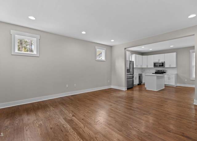 Property at 2003 Wa Wa Ave, Durham, NC 27707, 3 beds, 2.5 baths