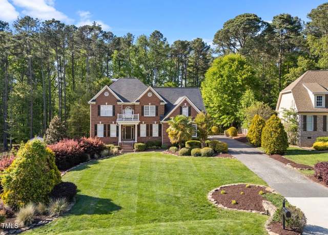 Property at 5016 Dillswood Ln, Raleigh, NC 27606, 3 beds, 2.5 baths