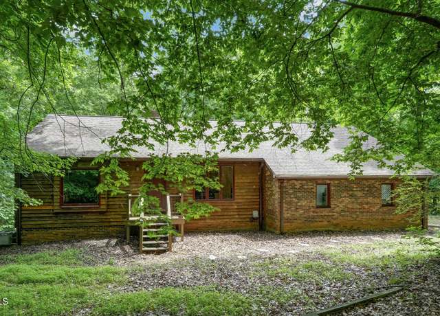 Property at 4272 Boyd Wright Rd, Burlington, NC 27215, 3 beds, 3 baths