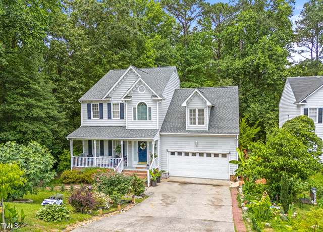 Property at 4705 Royal Troon Dr, Raleigh, NC 27604, 4 beds, 2.5 baths