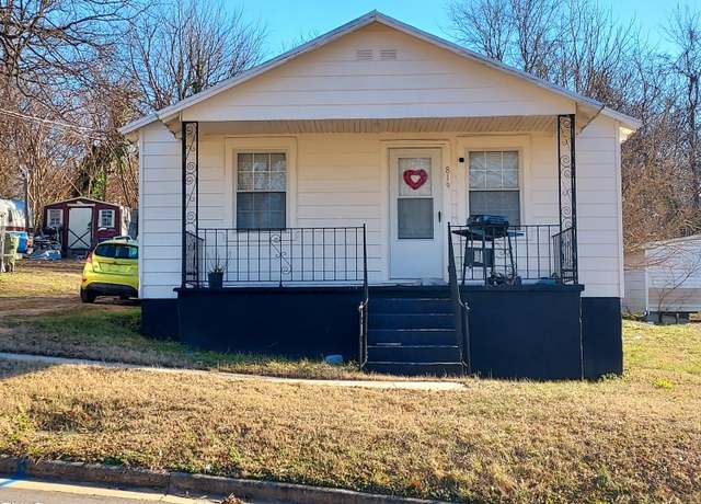 Property at 819 Moore St, Reidsville, NC 27320, 2 beds, 1 bath