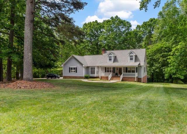 Property at 450 S Stratford Dr, Henderson, NC 27537, 3 beds, 2.5 baths